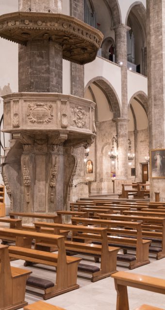 Pulpito del Giosafatti all'interno della Chiesa