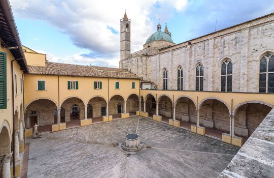 Chiostro maggiore della Chiesa di San Francesco